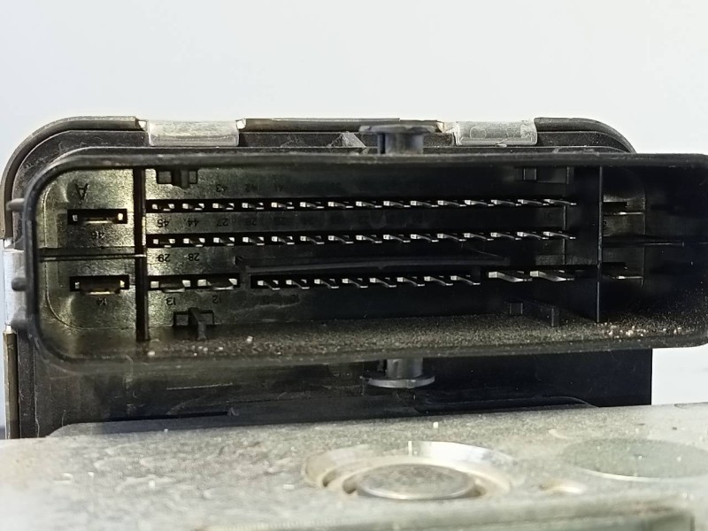Recambio de abs para volkswagen tiguan advance bmt referencia OEM IAM 5Q0614517GA  P3-B8-29-1