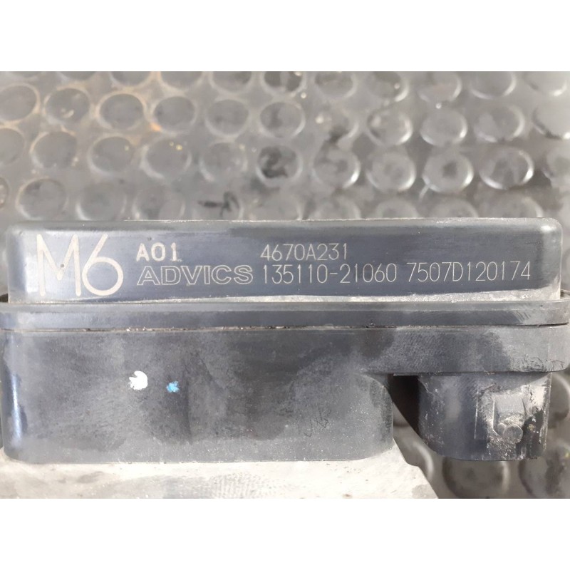 Recambio de abs para mitsubishi l 200 (ka0/kb0) inform doppelkabine 4wd referencia OEM IAM 4670A231 13511021060 P3-A8-2-5