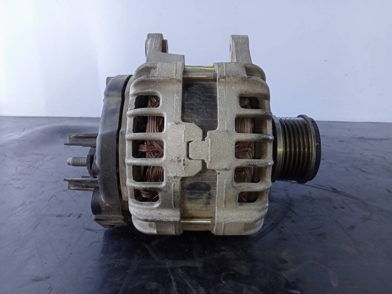 Recambio de alternador para renault megane iv berlina 5p life referencia OEM IAM 231004EA0A F000BL0825 P3-A4-24-3