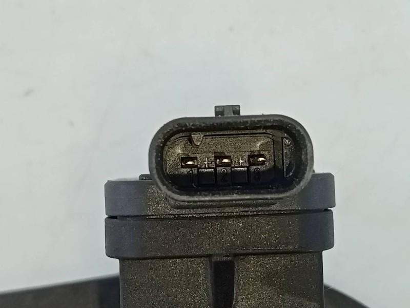 Recambio de caudalimetro para volkswagen tiguan advance bmt referencia OEM IAM 05L906461B  E2-A1-39-3