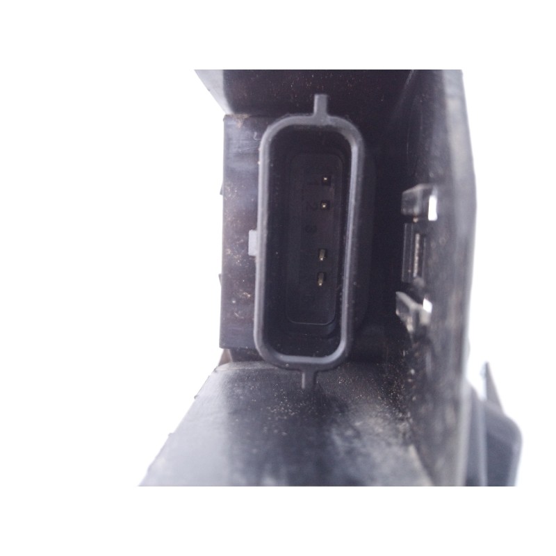 Recambio de cerradura puerta trasera izquierda para renault megane iv berlina 5p life referencia OEM IAM 825039922R  E1-A1-32-2