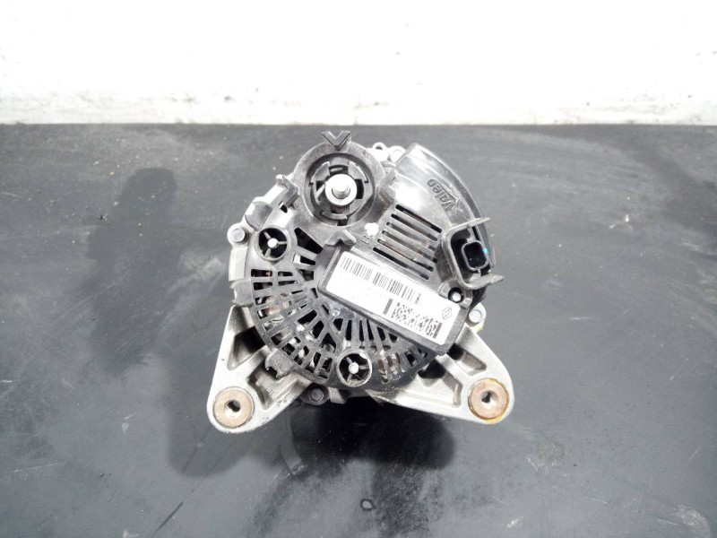 Recambio de alternador para renault megane iv berlina 5p limited referencia OEM IAM 231008040R 2613543A P3-B5-8-2
