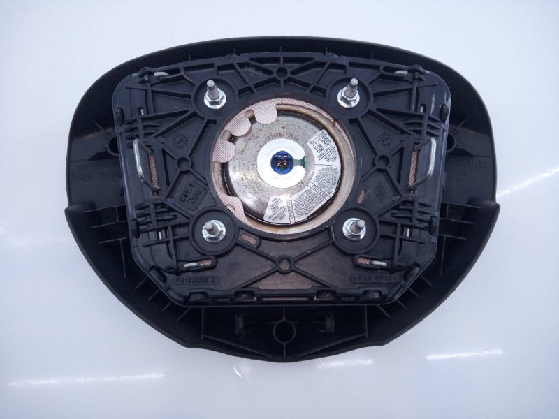 Recambio de airbag delantero izquierdo para dacia duster ambiance 4x4 referencia OEM IAM 985100037R  E1-A1-7-1