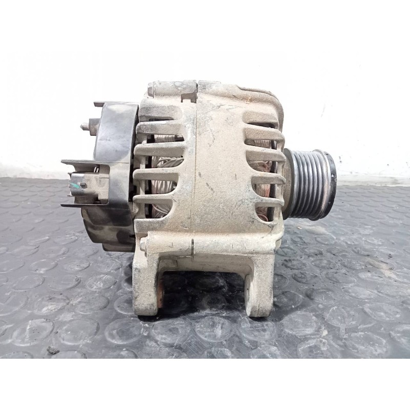Recambio de alternador para dacia duster ambiance 4x4 referencia OEM IAM 231003831R 210091437 P3-A5-2-2