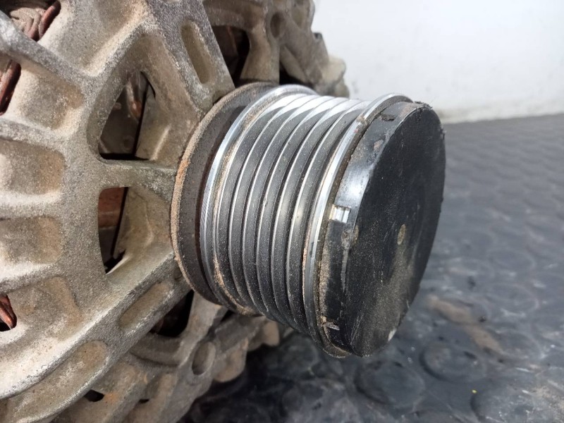 Recambio de alternador para dacia duster ambiance 4x4 referencia OEM IAM 231003831R 210091437 P3-A5-2-2