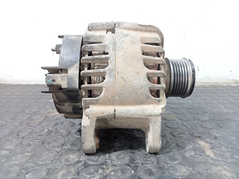 Recambio de alternador para dacia duster ambiance 4x4 referencia OEM IAM 231003831R 210091437 P3-A5-2-2