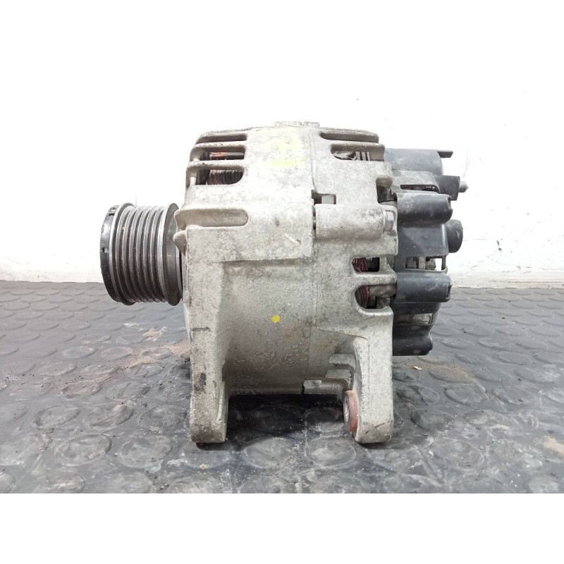 Recambio de alternador para dacia duster ambiance 4x4 referencia OEM IAM 231003831R 210091437 P3-A5-2-2