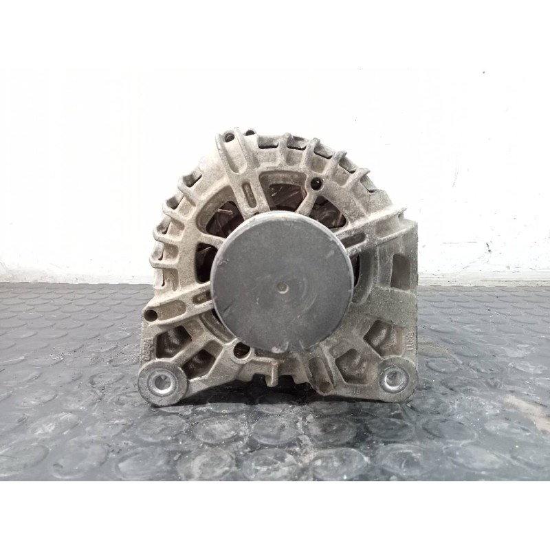 Recambio de alternador para dacia duster ambiance 4x4 referencia OEM IAM 231003831R 210091437 P3-A5-2-2