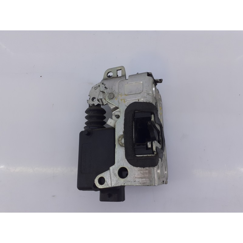 Recambio de cerradura puerta trasera derecha para dacia duster ambiance 4x4 referencia OEM IAM   E1-A1-8-2