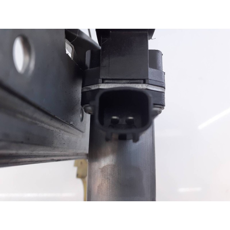 Recambio de elevalunas delantero derecho para renault clio iv business referencia OEM IAM 807205569R 128001471B E1-A1-30-2