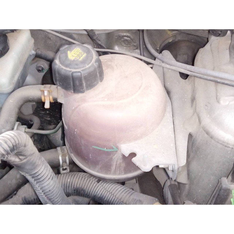 Recambio de deposito expansion para dacia duster ambiance 4x4 referencia OEM IAM   
