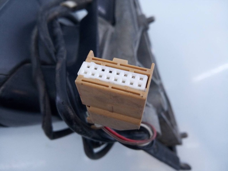 Recambio de retrovisor izquierdo electrico para audi a4 berlina (8e) 1.9 tdi (96kw) referencia OEM IAM   E1-B6-23-2