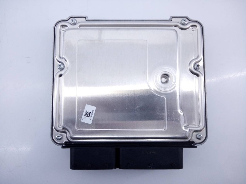 Recambio de centralita motor uce para bmw serie 3 touring (f31) 318d referencia OEM IAM 8573258 0281019679 E3-A2-23-2