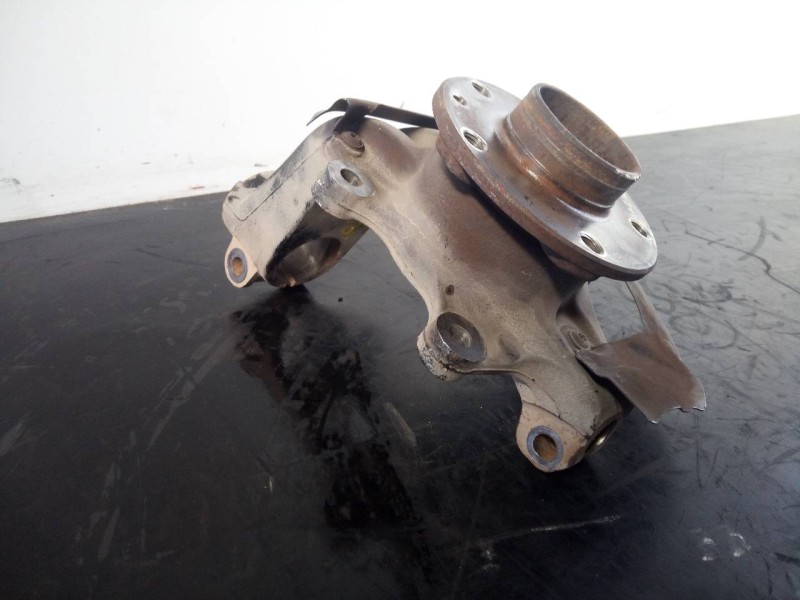 Recambio de mangueta delantera izquierda para renault megane iv berlina 5p life referencia OEM IAM   P1-A4-15