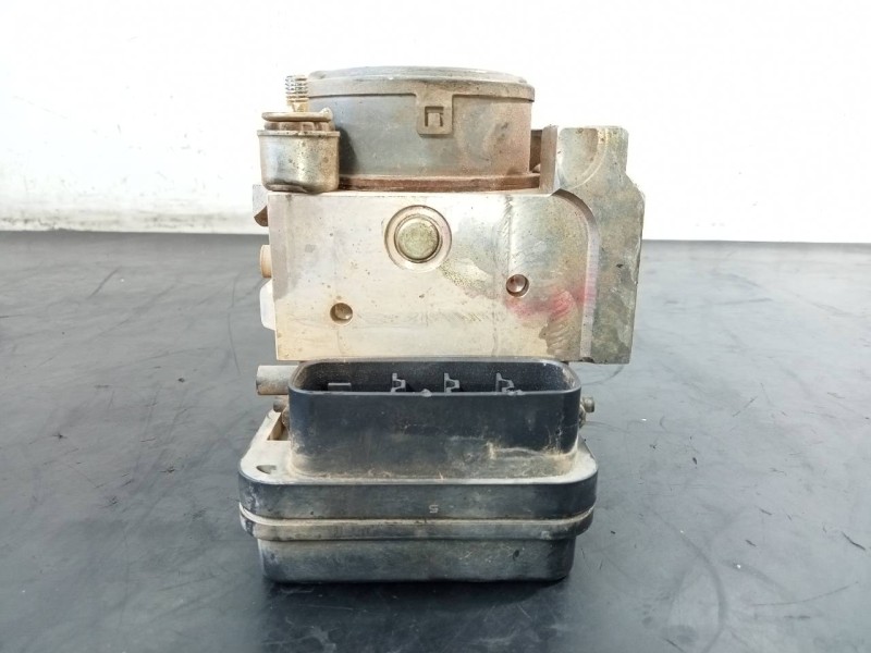 Recambio de abs para toyota hilux (kun) double cab 4x4 referencia OEM IAM 4451071030 8954171030 P3-A8-28-5