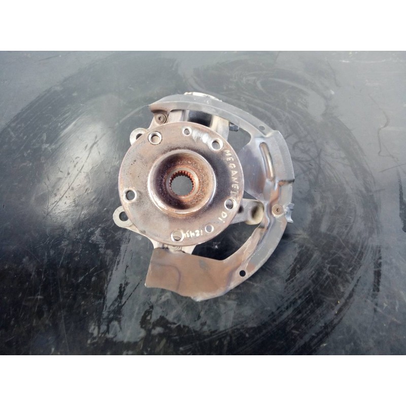 Recambio de mangueta delantera izquierda para renault megane iv berlina 5p life referencia OEM IAM   P1-A4-15