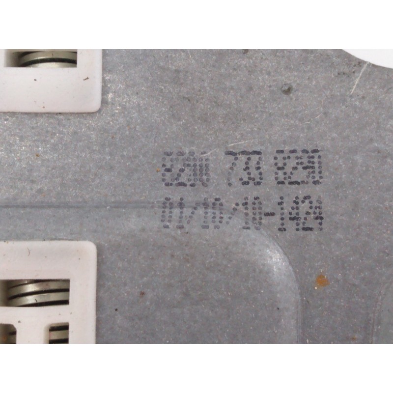 Recambio de elevalunas delantero izquierdo para dacia duster ambiance 4x4 referencia OEM IAM 12800084 9030255 E1-B3-32-1