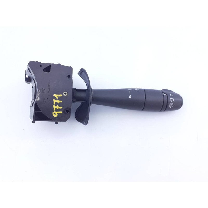 Recambio de mando limpia para dacia duster ambiance 4x4 referencia OEM IAM 901057668  E2-A1-19-6