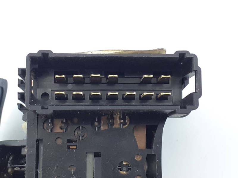 Recambio de mando limpia para dacia duster ambiance 4x4 referencia OEM IAM 901057668  E2-A1-19-6