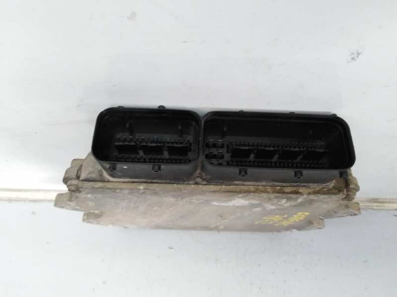 Recambio de centralita motor uce para opel corsa c 1.3 16v cdti cat (z 13 dt / ln9) referencia OEM IAM 55190069 7160002303 E3-A5