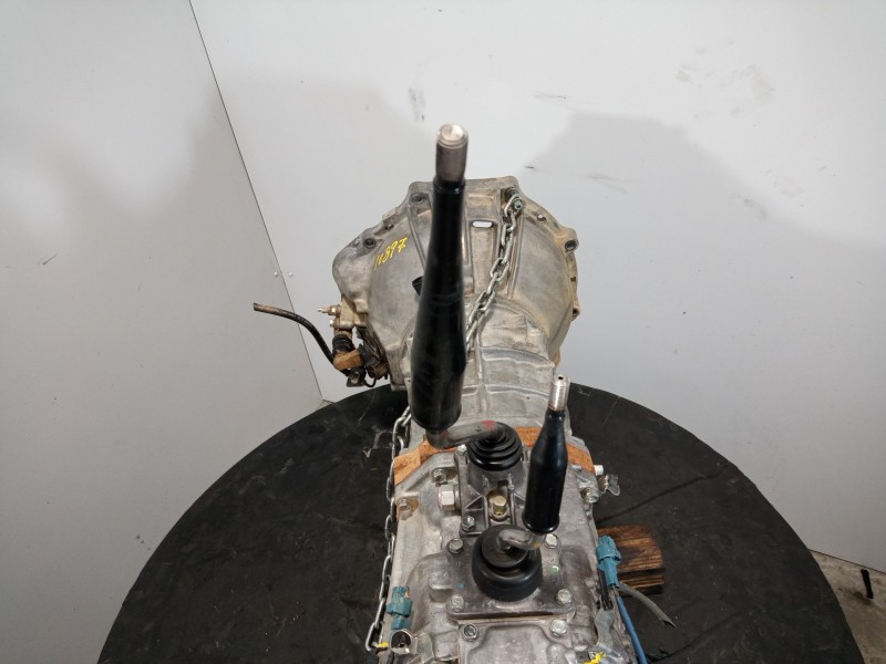 Recambio de caja cambios para toyota hilux (kun) double cab 4x4 referencia OEM IAM   M1-B4-55