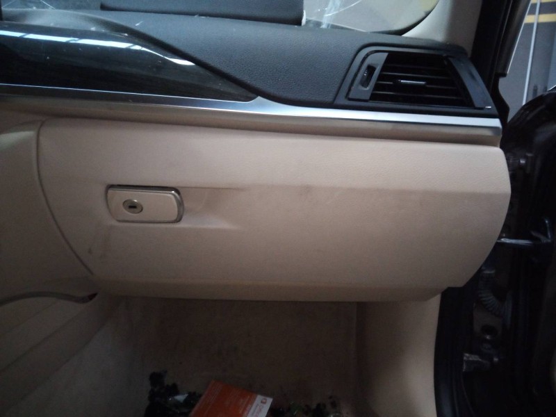Recambio de guantera para bmw serie 3 touring (f31) 318d referencia OEM IAM   