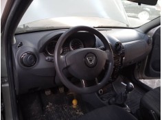 Recambio de salpicadero para dacia duster ambiance 4x4 referencia OEM IAM    2