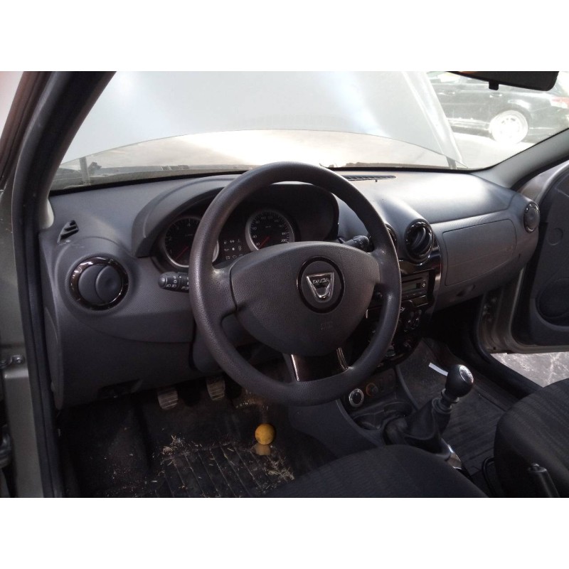 Recambio de salpicadero para dacia duster ambiance 4x4 referencia OEM IAM   