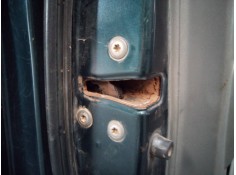 CERRADURA PUERTA DELANTERA IZQUIERDA 