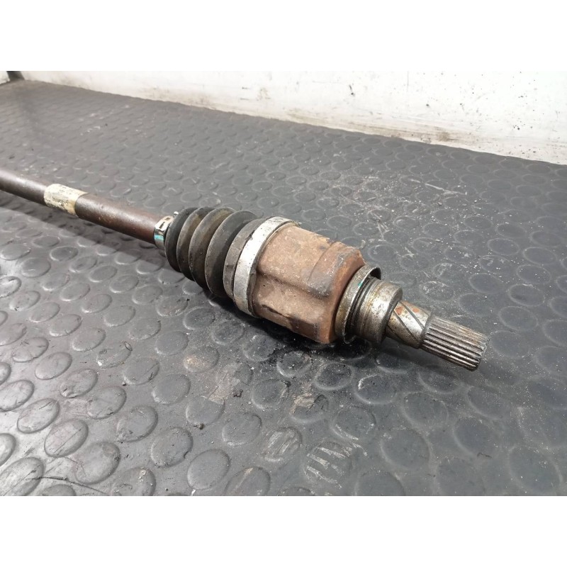 Recambio de transmision trasera derecha para dacia duster ambiance 4x4 referencia OEM IAM 8200939996  P1-B6-24