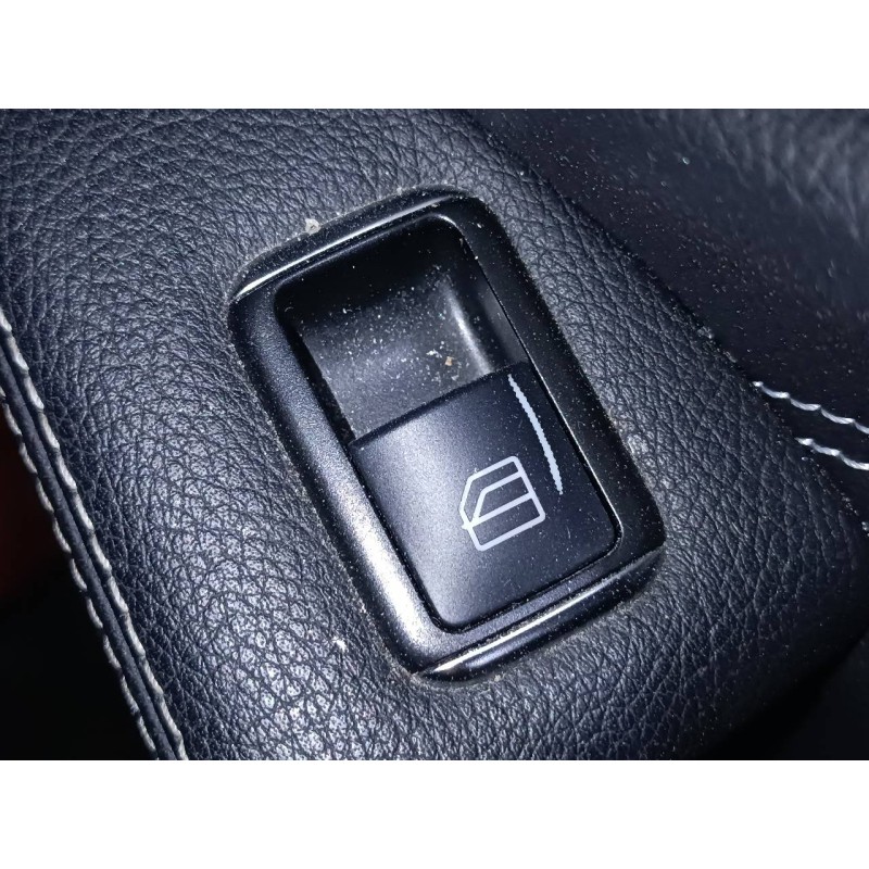 Recambio de mando elevalunas delantero derecho para mercedes-benz clase a (w176) a 180 cdi blueefficiency (176.012) referencia O