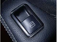 MANDO ELEVALUNAS TRASERO DERECHO 