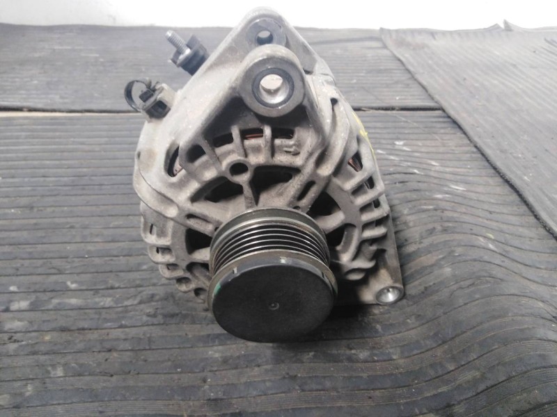 Recambio de alternador para kia cee´d active referencia OEM IAM 373002A601  P3-A5-5-1