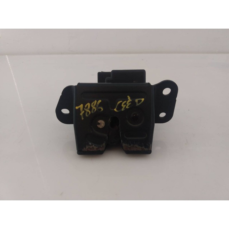 Recambio de cerradura maletero / porton para kia cee´d active referencia OEM IAM   E3-A3-3-3