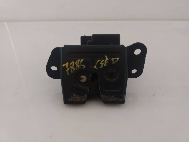 Recambio de cerradura maletero / porton para kia cee´d active referencia OEM IAM   E3-A3-3-3