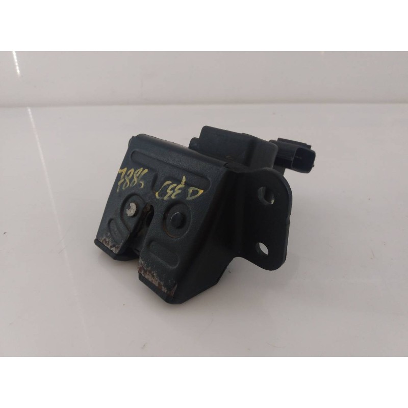 Recambio de cerradura maletero / porton para kia cee´d active referencia OEM IAM   E3-A3-3-3