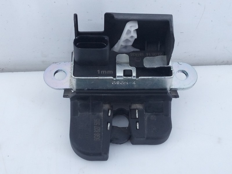Recambio de cerradura maletero / porton para volkswagen golf vii lim. gti bluemotion referencia OEM IAM 5G6827505 181535 E1-B6-3