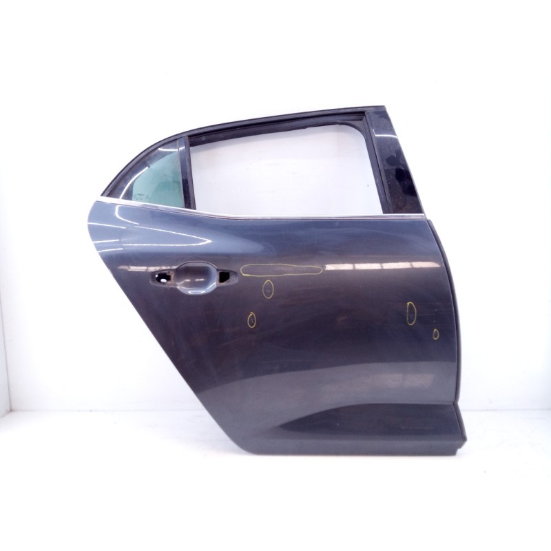 Recambio de puerta trasera derecha para renault megane iv berlina 5p life referencia OEM IAM   E4-B3-8