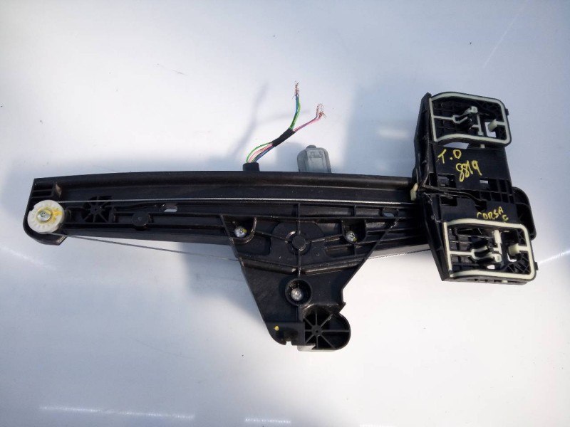 Recambio de elevalunas trasero derecho para opel corsa f elegance referencia OEM IAM 9829045580  E2-B6-5-2