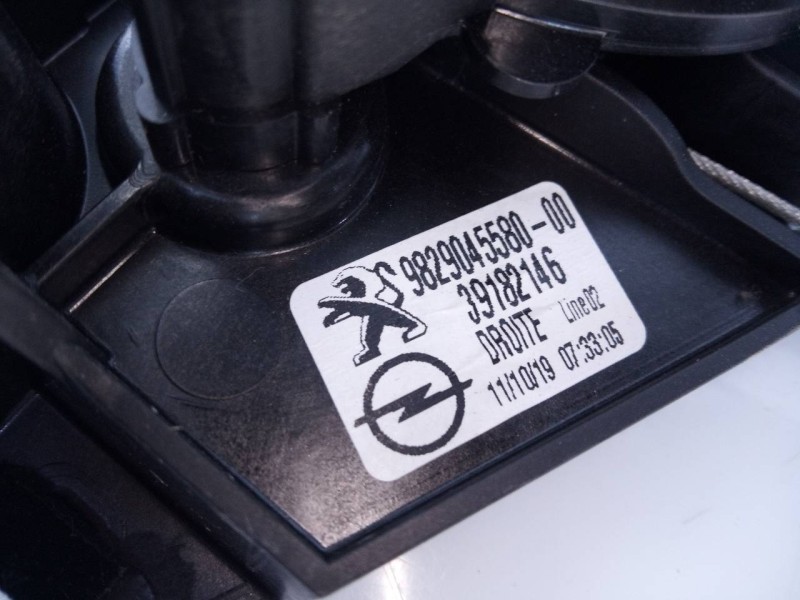 Recambio de elevalunas trasero derecho para opel corsa f elegance referencia OEM IAM 9829045580  E2-B6-5-2