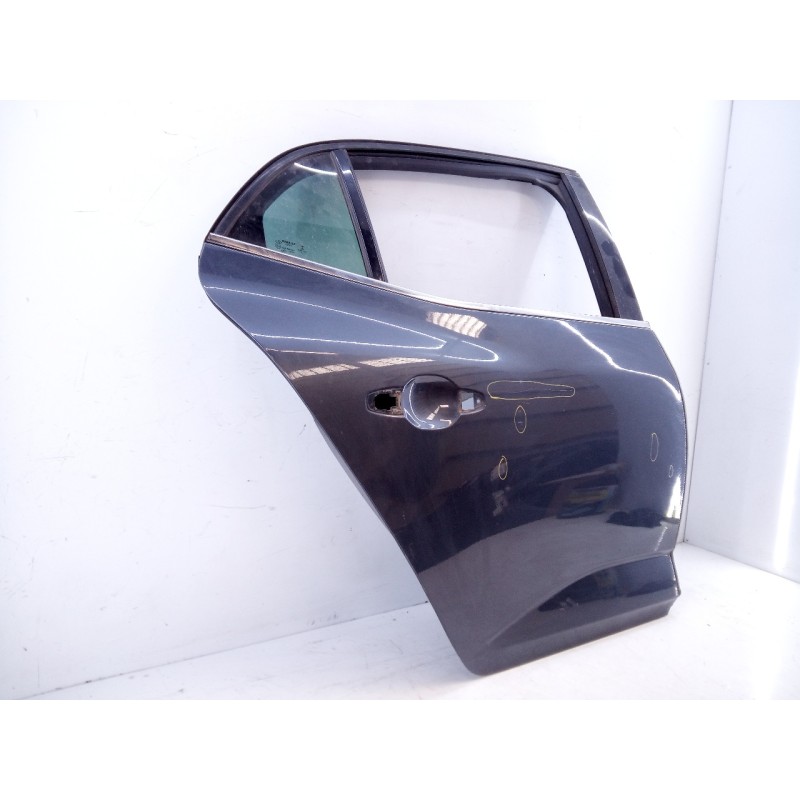 Recambio de puerta trasera derecha para renault megane iv berlina 5p life referencia OEM IAM   E4-B3-8