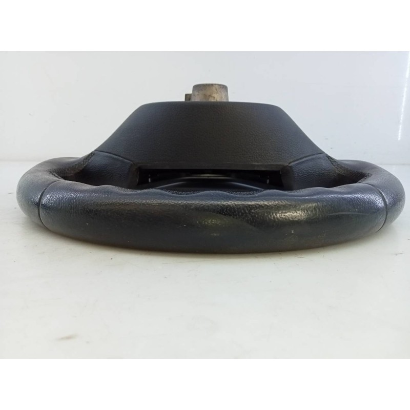 Recambio de volante para bmw serie 3 touring (f31) 318d referencia OEM IAM F824039 5826357 E1-A3-38-2