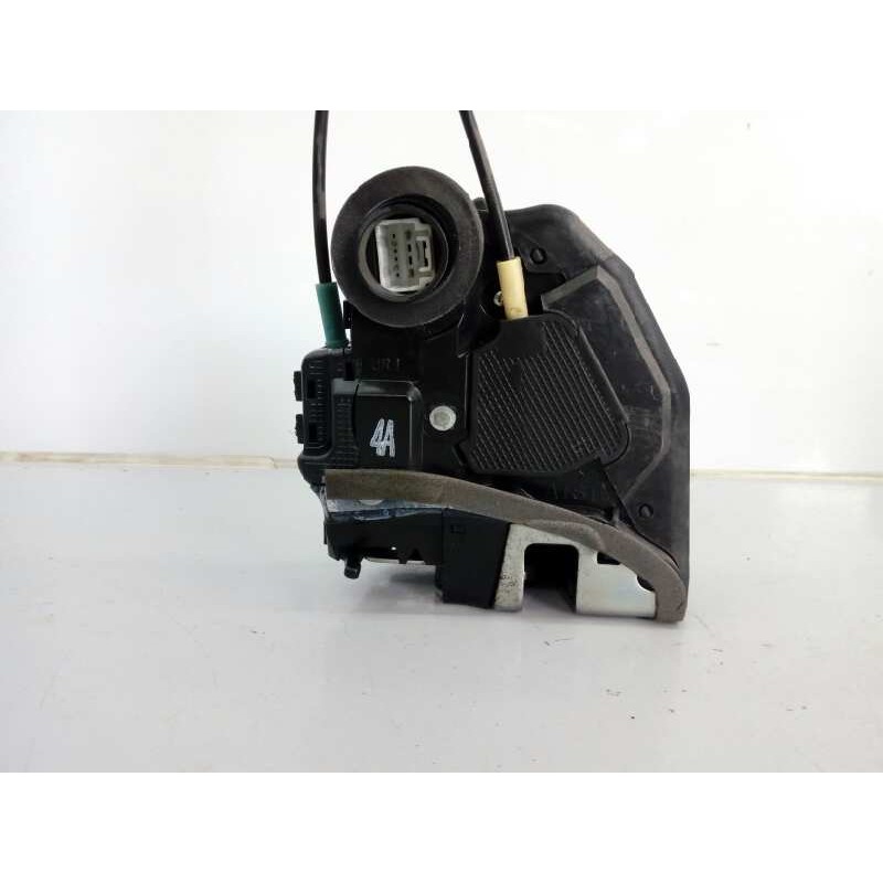 Recambio de cerradura puerta trasera derecha para toyota verso advance referencia OEM IAM B2411  E2-B4-30-1