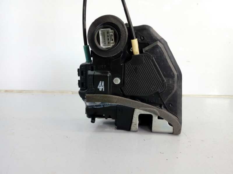 Recambio de cerradura puerta trasera derecha para toyota verso advance referencia OEM IAM B2411  E2-B4-30-1