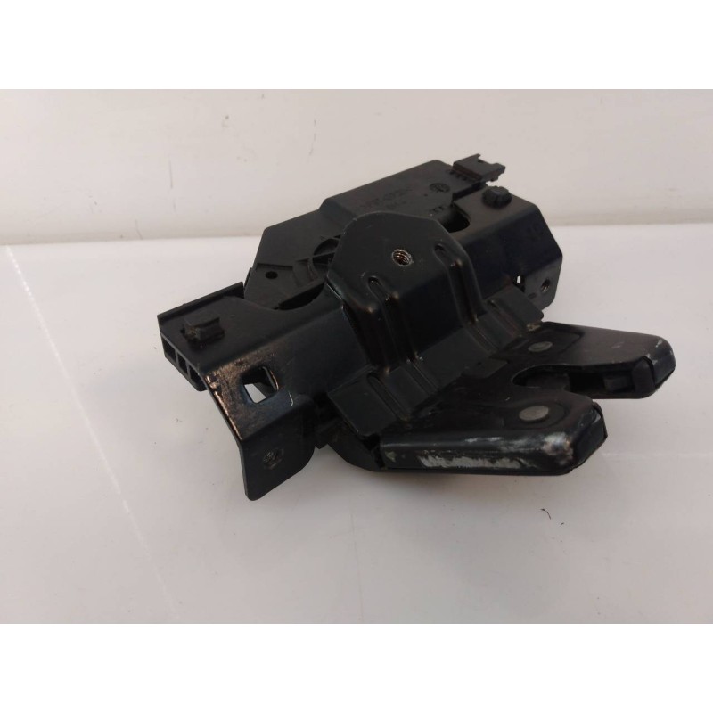 Recambio de cerradura maletero / porton para bmw serie 3 berlina (e90) 318d referencia OEM IAM 7840617  E1-A3-39-1