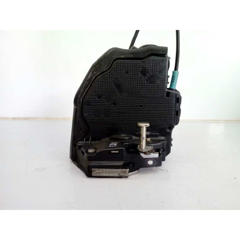 Recambio de cerradura puerta trasera derecha para toyota verso advance referencia OEM IAM B2411  E2-B4-30-1
