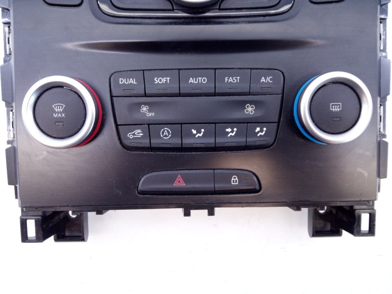 Recambio de sistema audio / radio cd para renault megane iv berlina 5p life referencia OEM IAM 280900715R  E2-A1-45-3