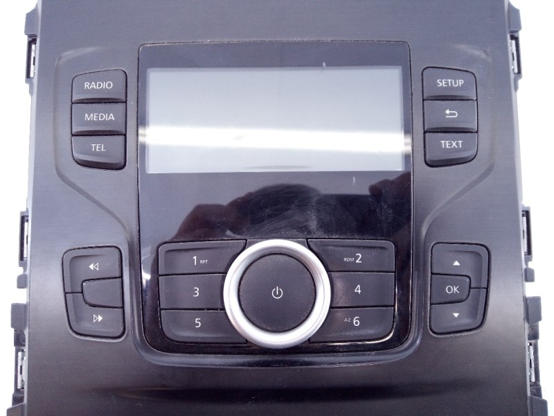 Recambio de sistema audio / radio cd para renault megane iv berlina 5p life referencia OEM IAM 280900715R  E2-A1-45-3