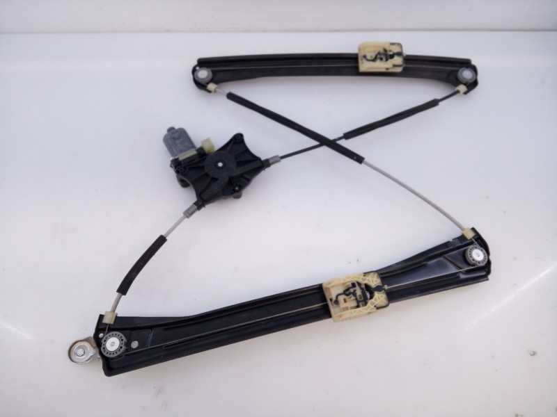 Recambio de elevalunas delantero derecho para volkswagen tiguan advance bmt referencia OEM IAM 5Q0959801C  E1-A5-35-1