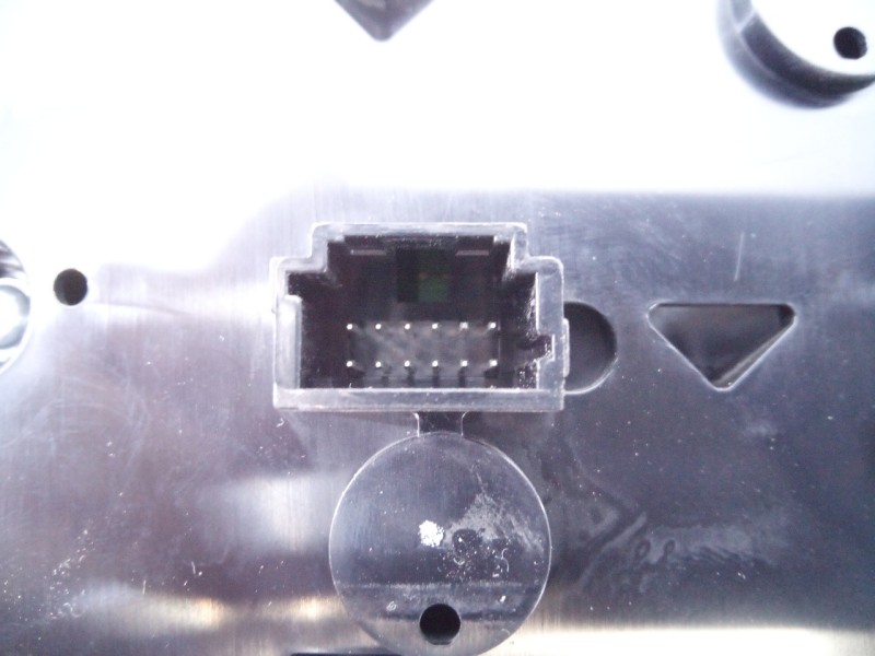 Recambio de sistema audio / radio cd para renault megane iv berlina 5p life referencia OEM IAM 280900715R  E2-A1-45-3